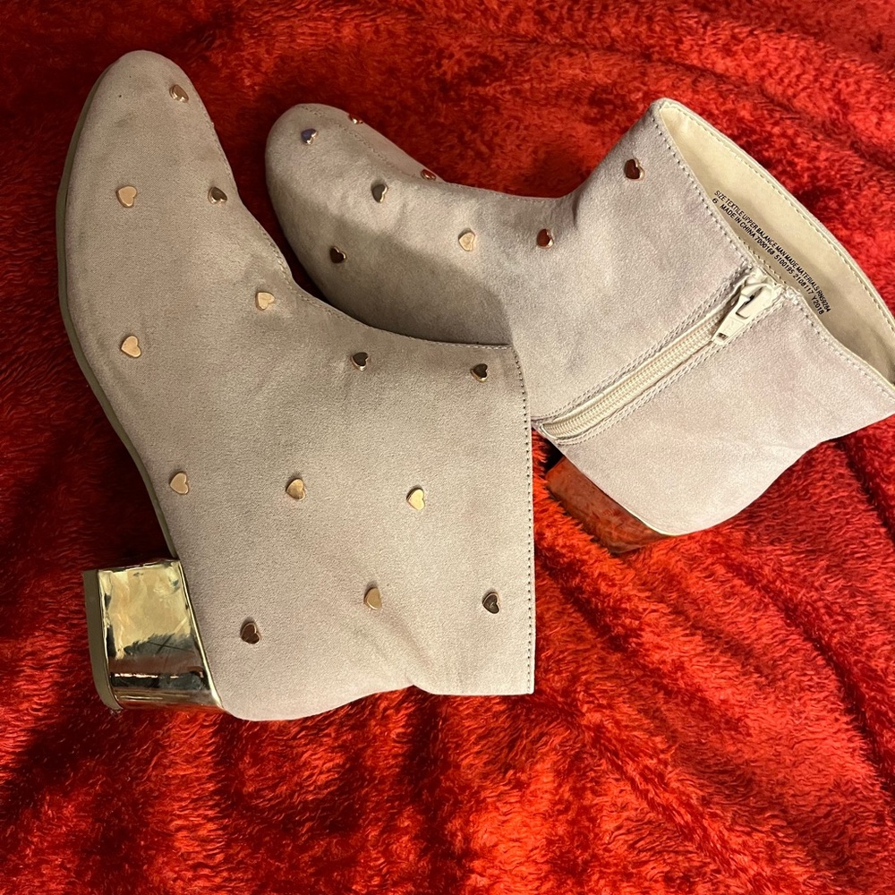 Children’s Place Rose Gold beige mid ankle heeled boots